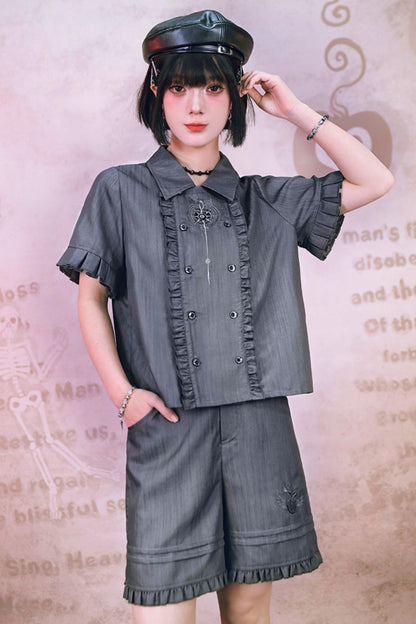 Rauchgraues Set im Uniformstil