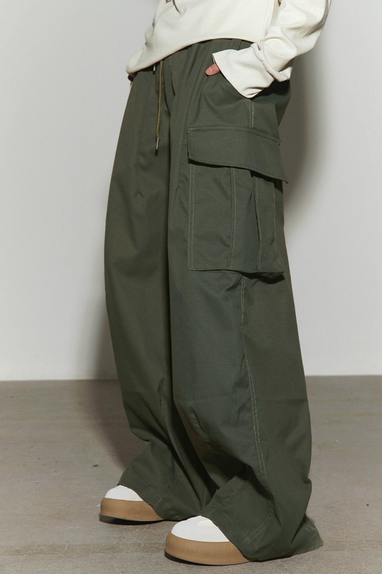 Gravity-Museum-Arbeitsbekleidungshose