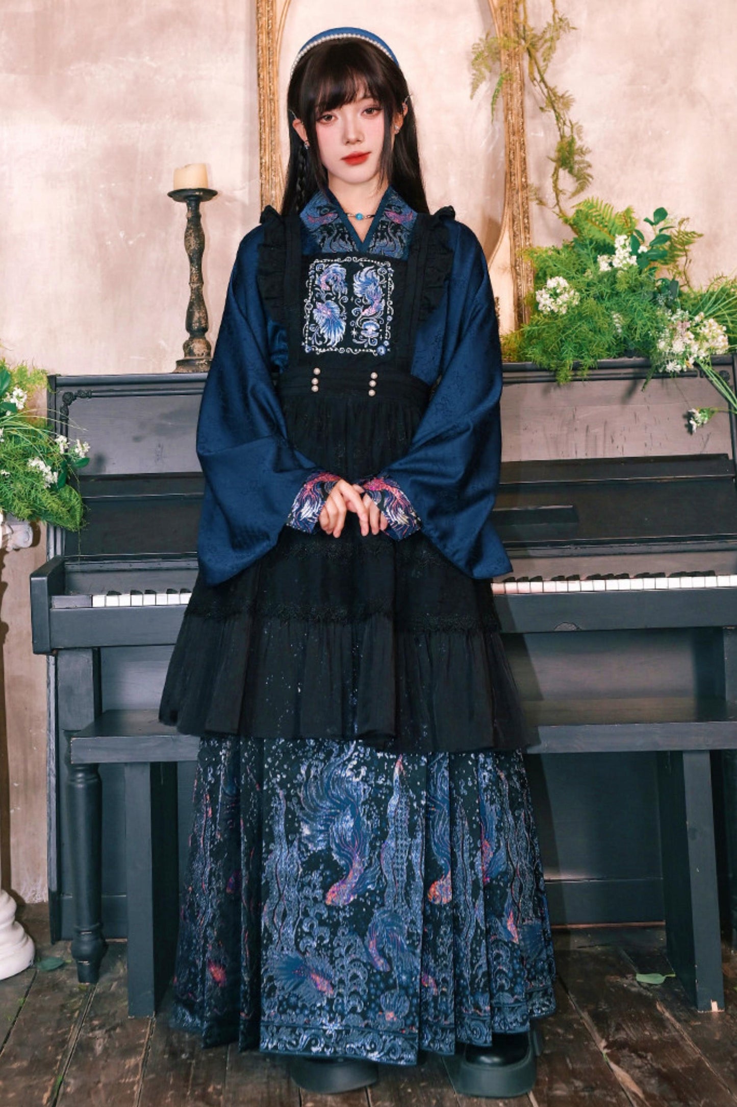 浮动鱼鳍织锦裙