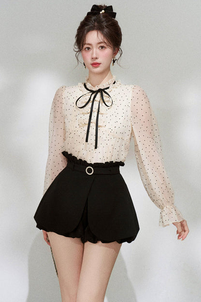 シアードットブラウス+ショートパンツ