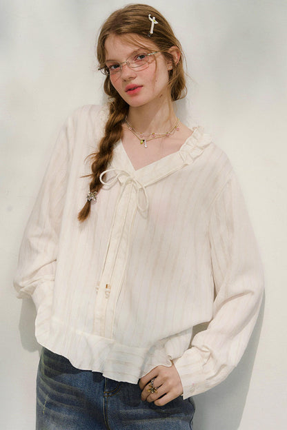 ストライプドレーススリーブブラウス