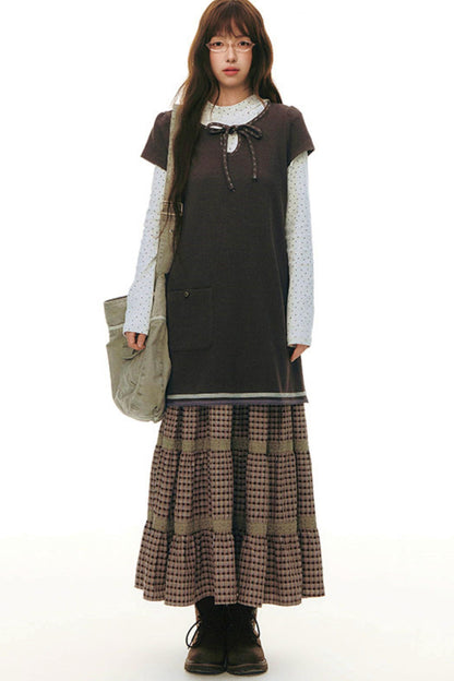 Top aderente con collo alto a stella