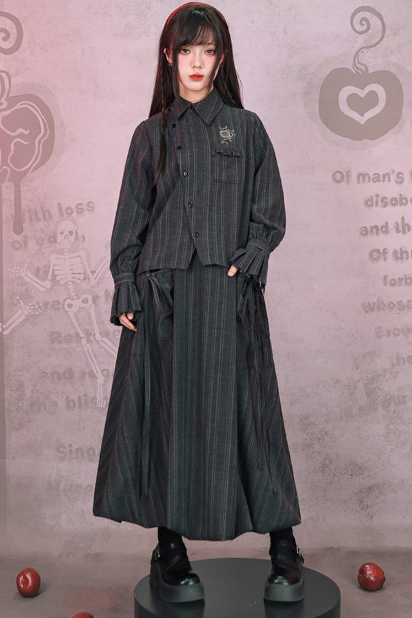 Eden gris de estilo vintage bordada + falda