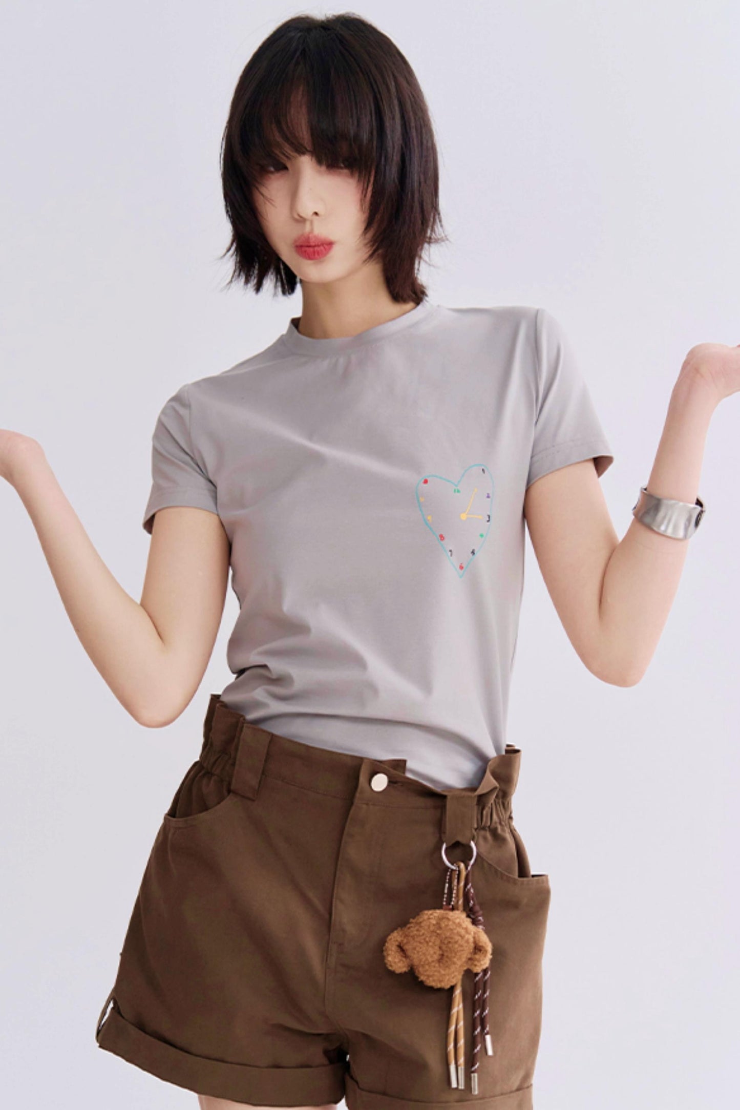 Slim Love Graphic Cropped Tee