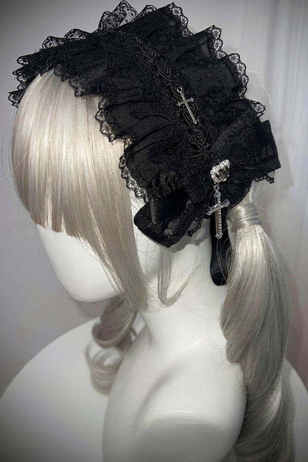 Gothic Young Lady Lace Dress + Accessories