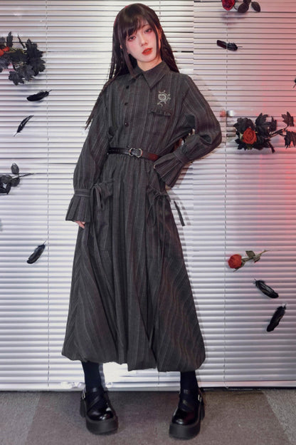 Eden gris de estilo vintage bordada + falda