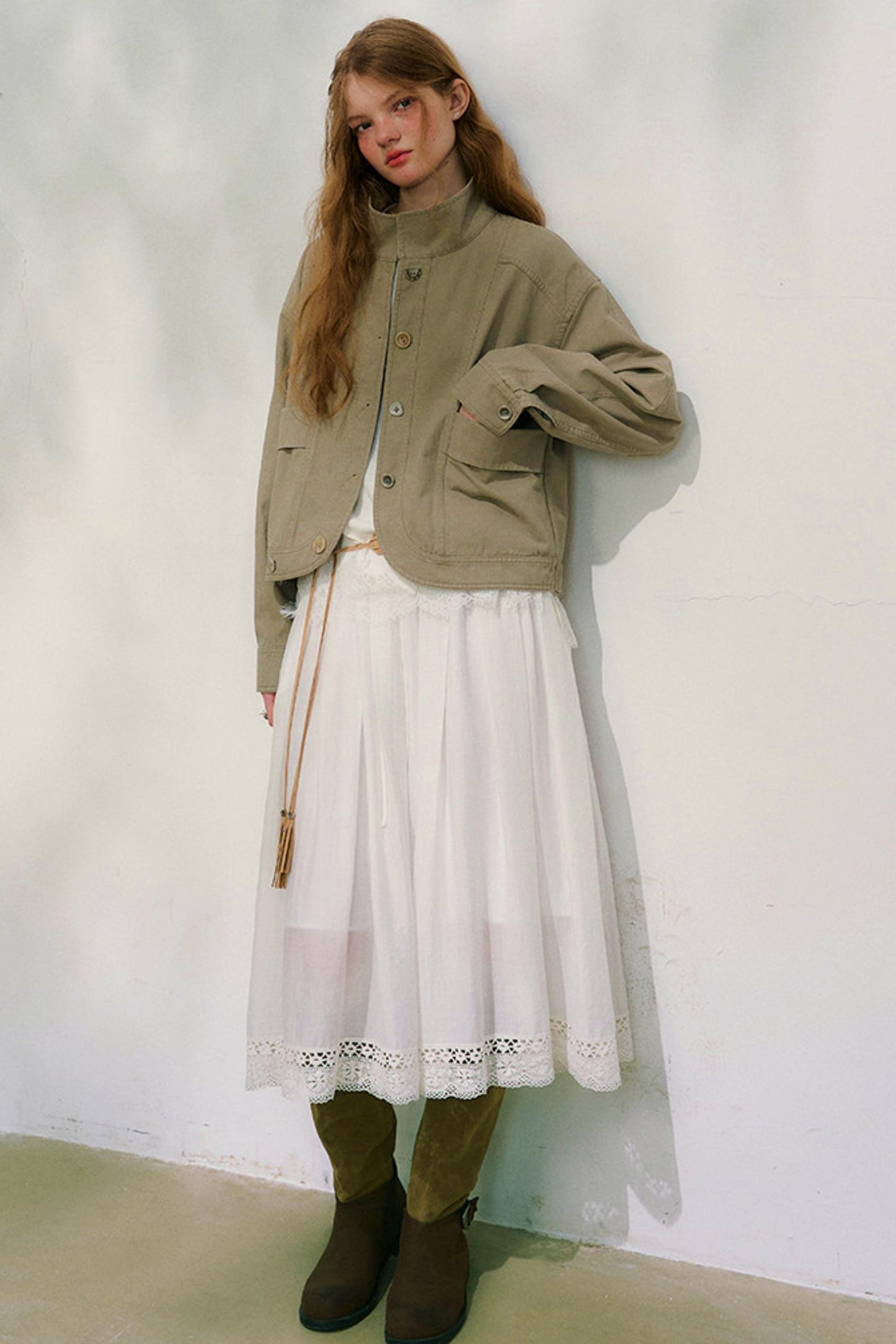 スウェイングシルエットレースブラウス