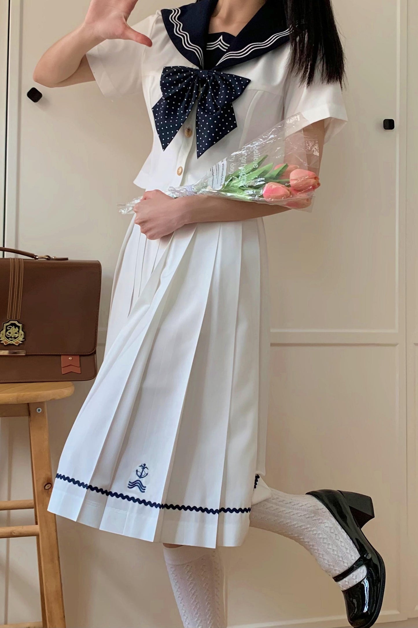 Sommerliches Matrosenoberteil + Rock + Schleifen-Accessoire