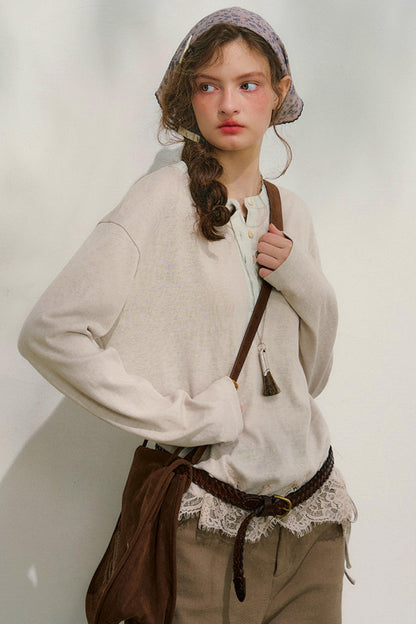 スウェイングシルエットレースブラウス