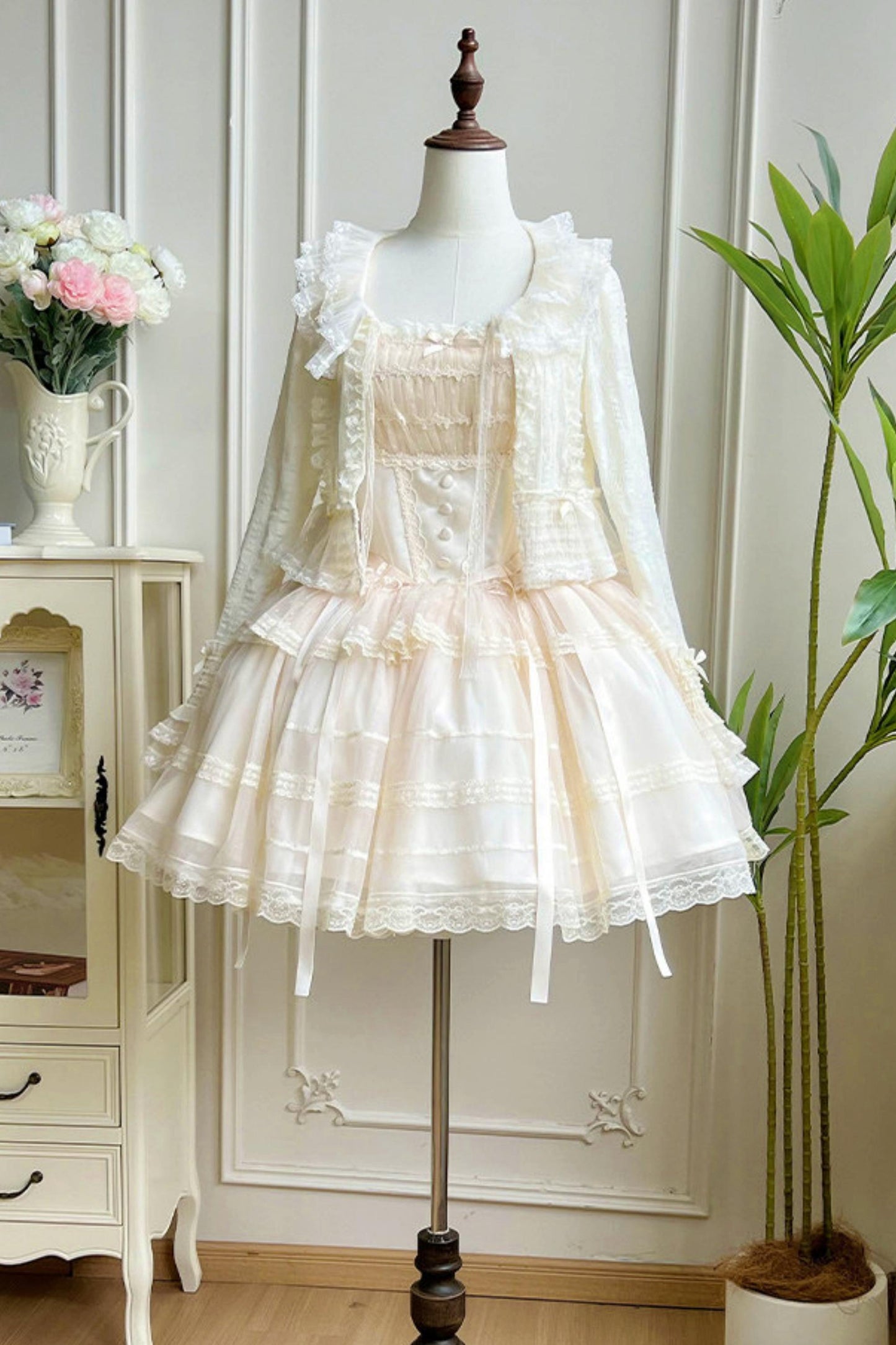 Weißes Korsett-Prinzessin-Lolita-Kleid + Outerwear + Accessoires