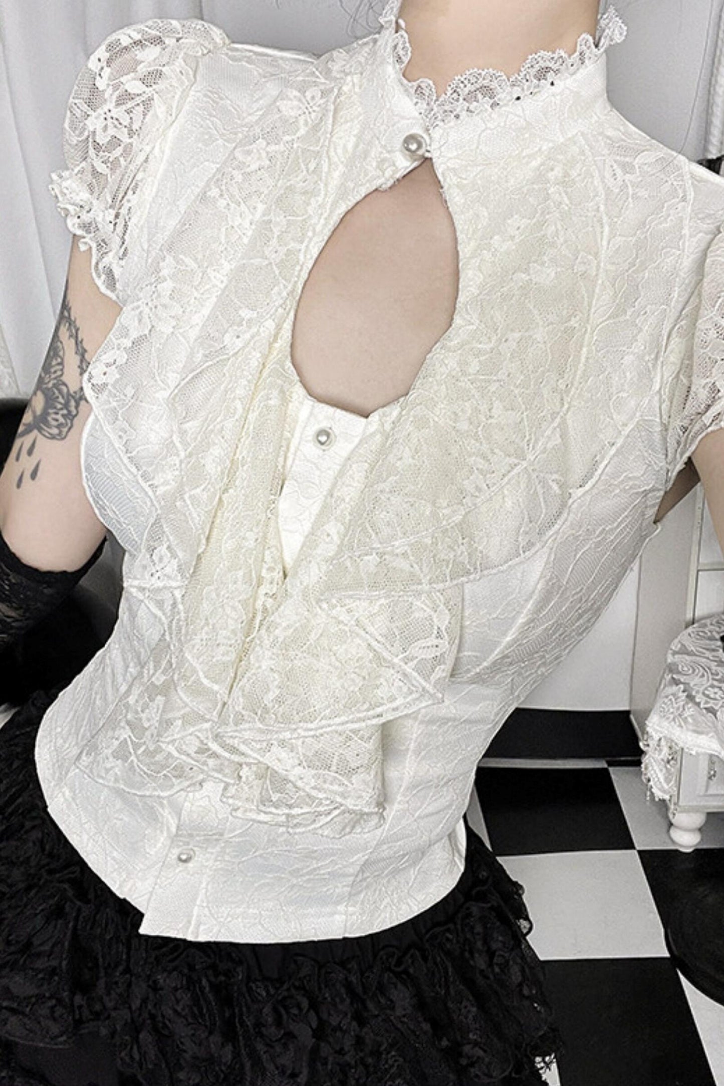 Gothic-Lolita-Bluse mit Puffärmeln + Rock