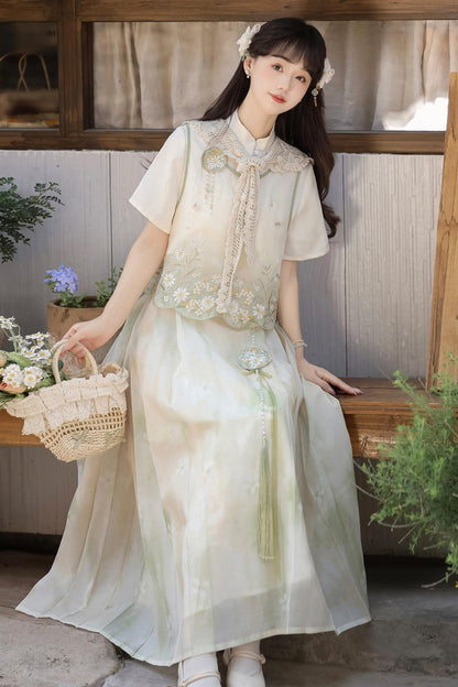 春霞に咲く小花チャイナセットアップ