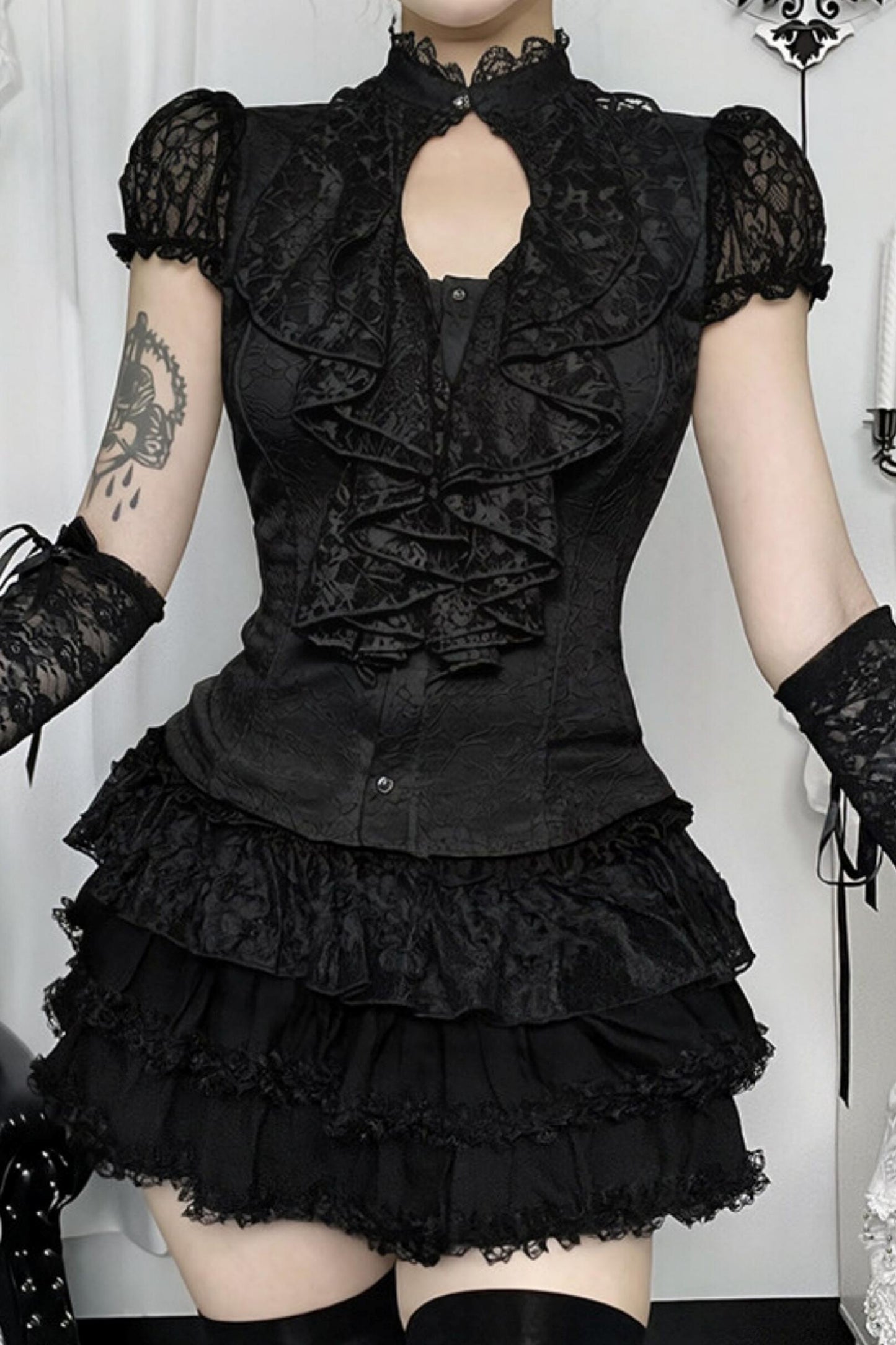 Gothic-Lolita-Bluse mit Puffärmeln + Rock