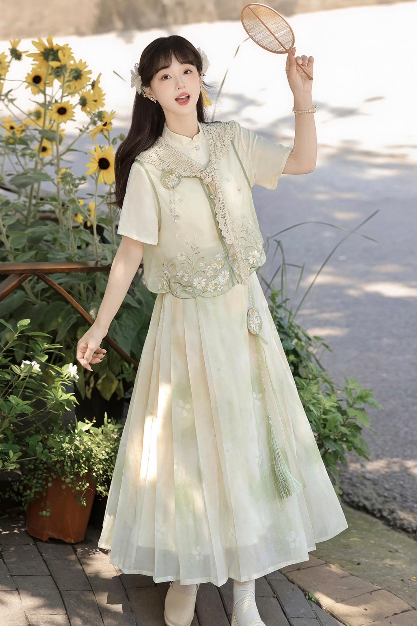 春霞に咲く小花チャイナセットアップ