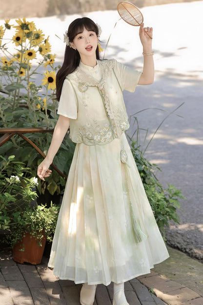 春霞に咲く小花チャイナセットアップ