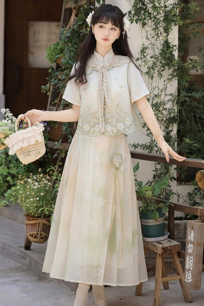 春霞に咲く小花チャイナセットアップ