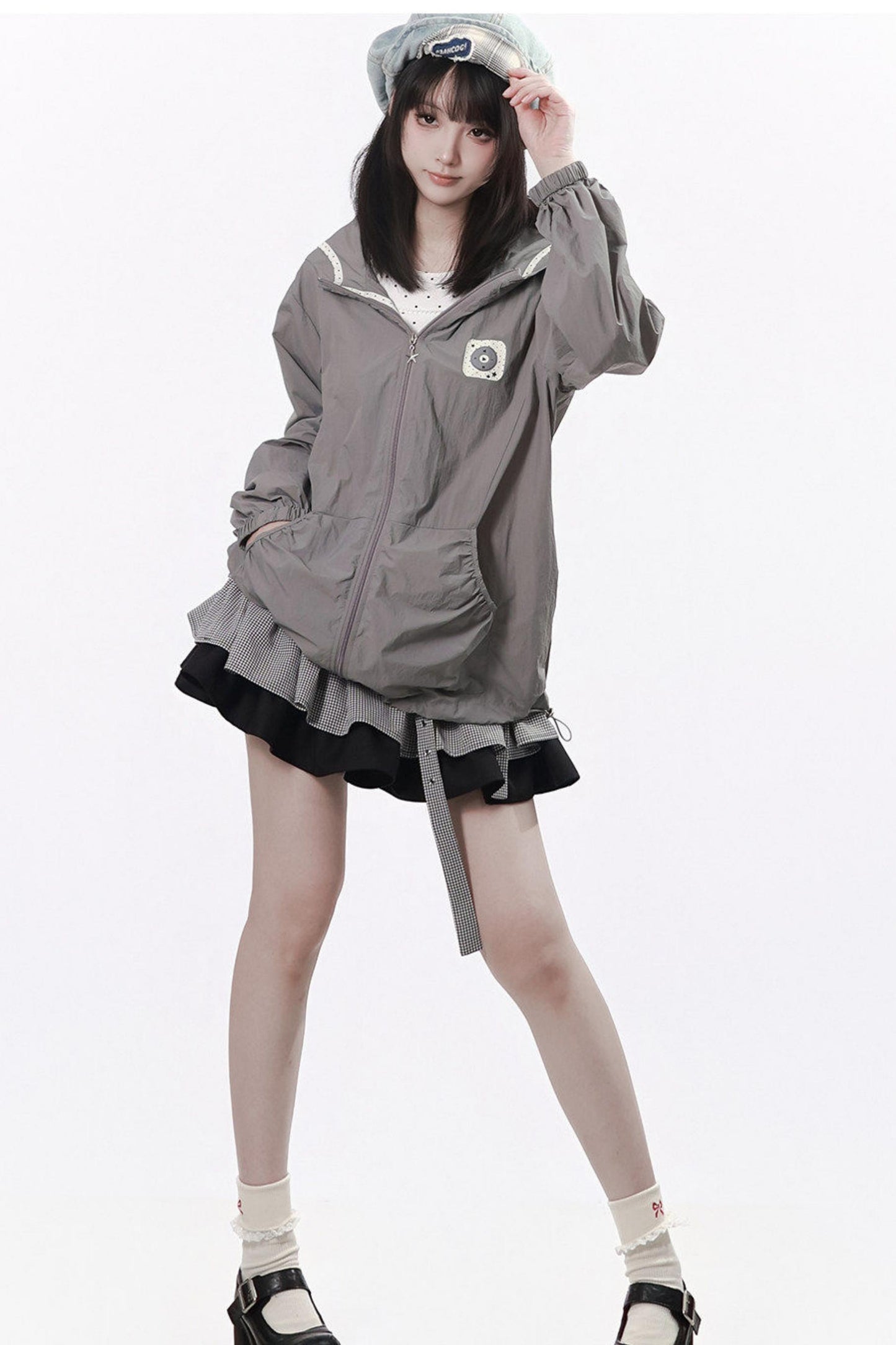 Sommerweste mit Delfinprint + UV-Jacke + Rock
