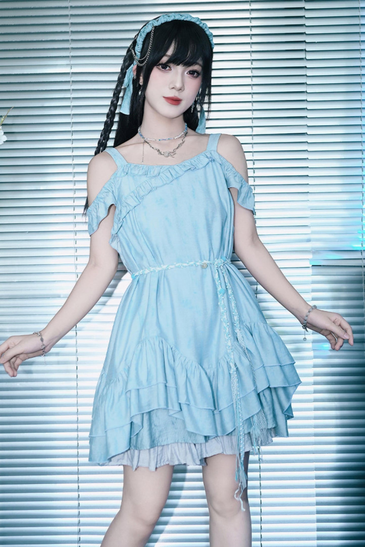 ガーリーブルーフリルオフショルワンピース
