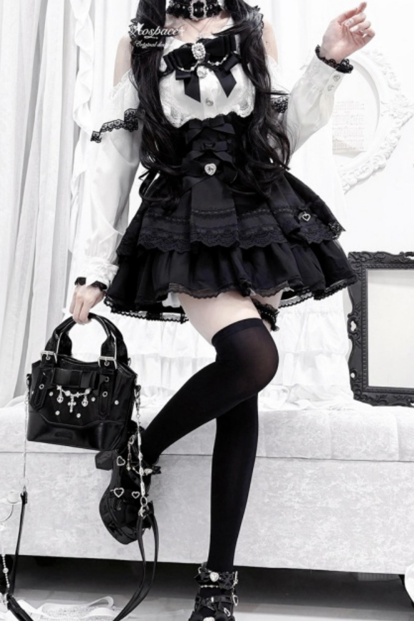 Off-Shoulder-Spitzenbluse im Jirai-Kei-Stil