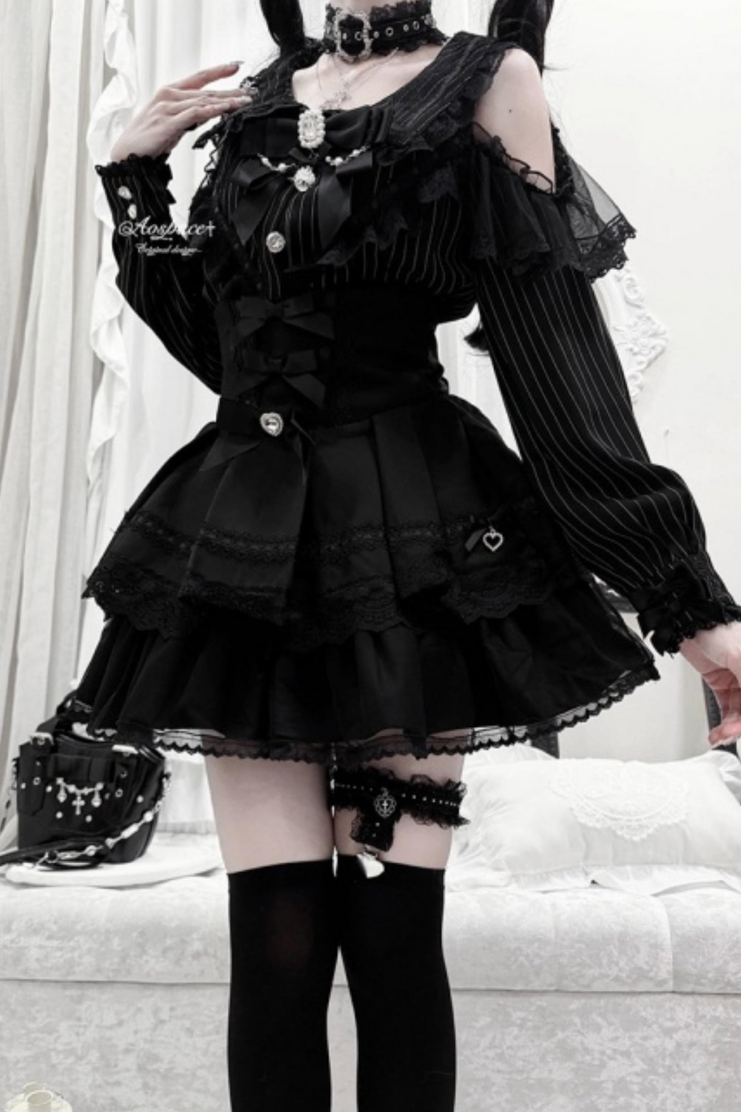 Off-Shoulder-Spitzenbluse im Jirai-Kei-Stil
