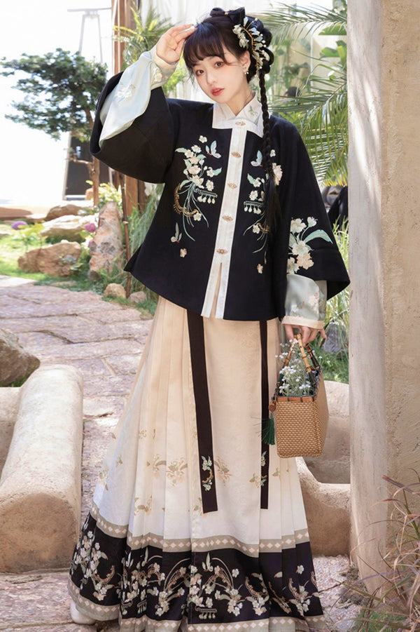 チャイナスクエアカラーショートコート＋インナー＋ホーススカート
