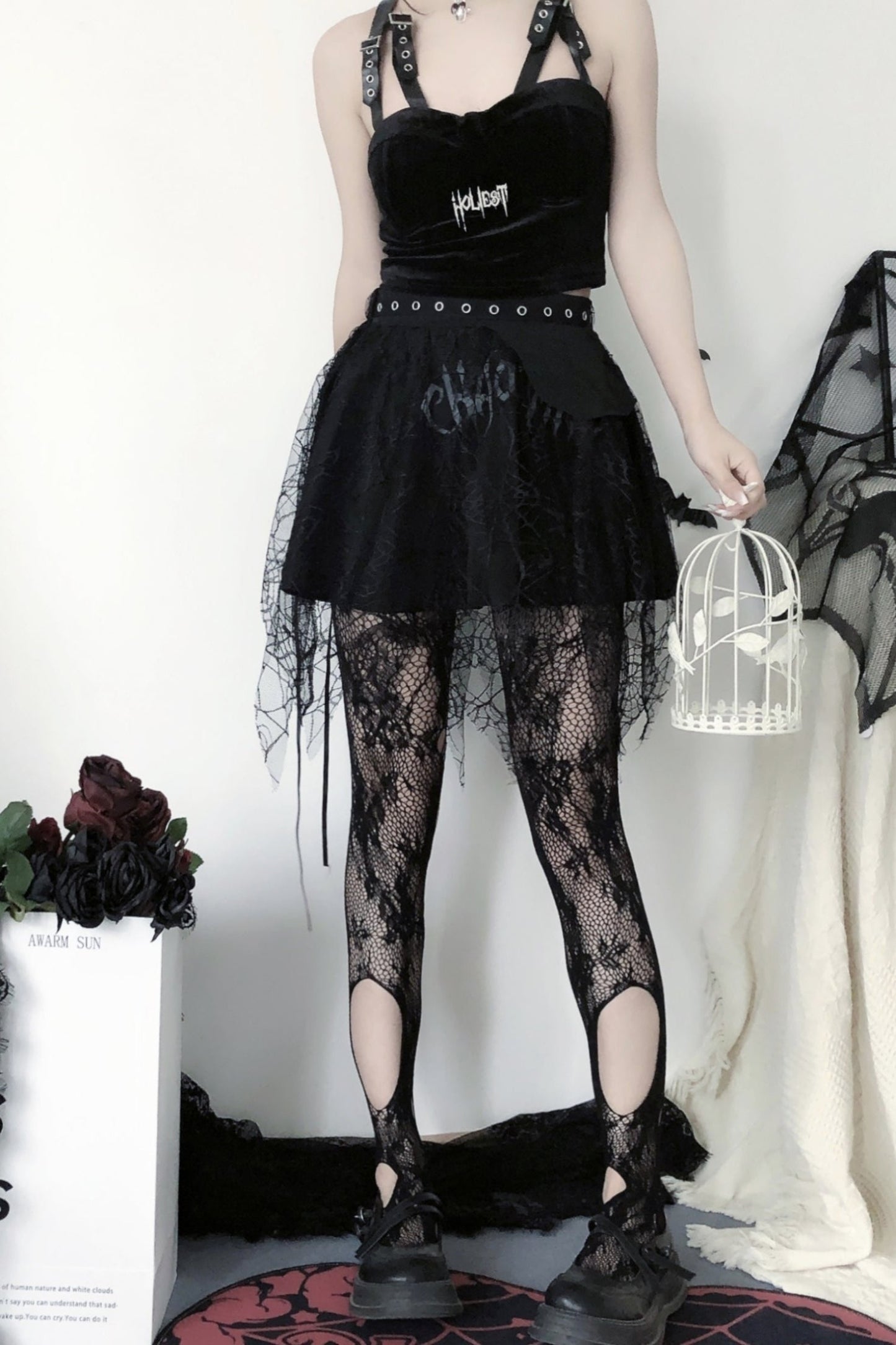 Dark Vintage Ripped Mesh Leggings