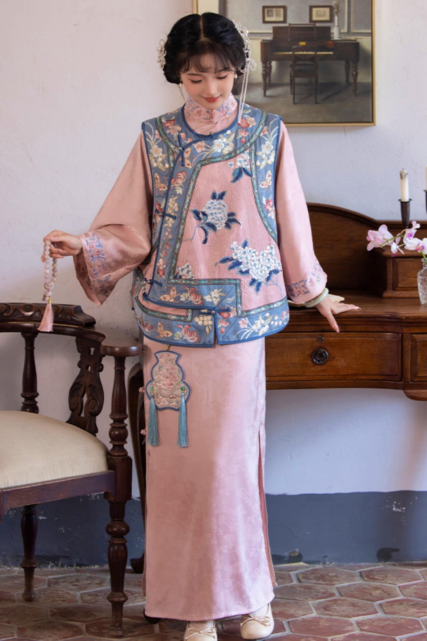 National Style Large Sleeve Chinese Dress