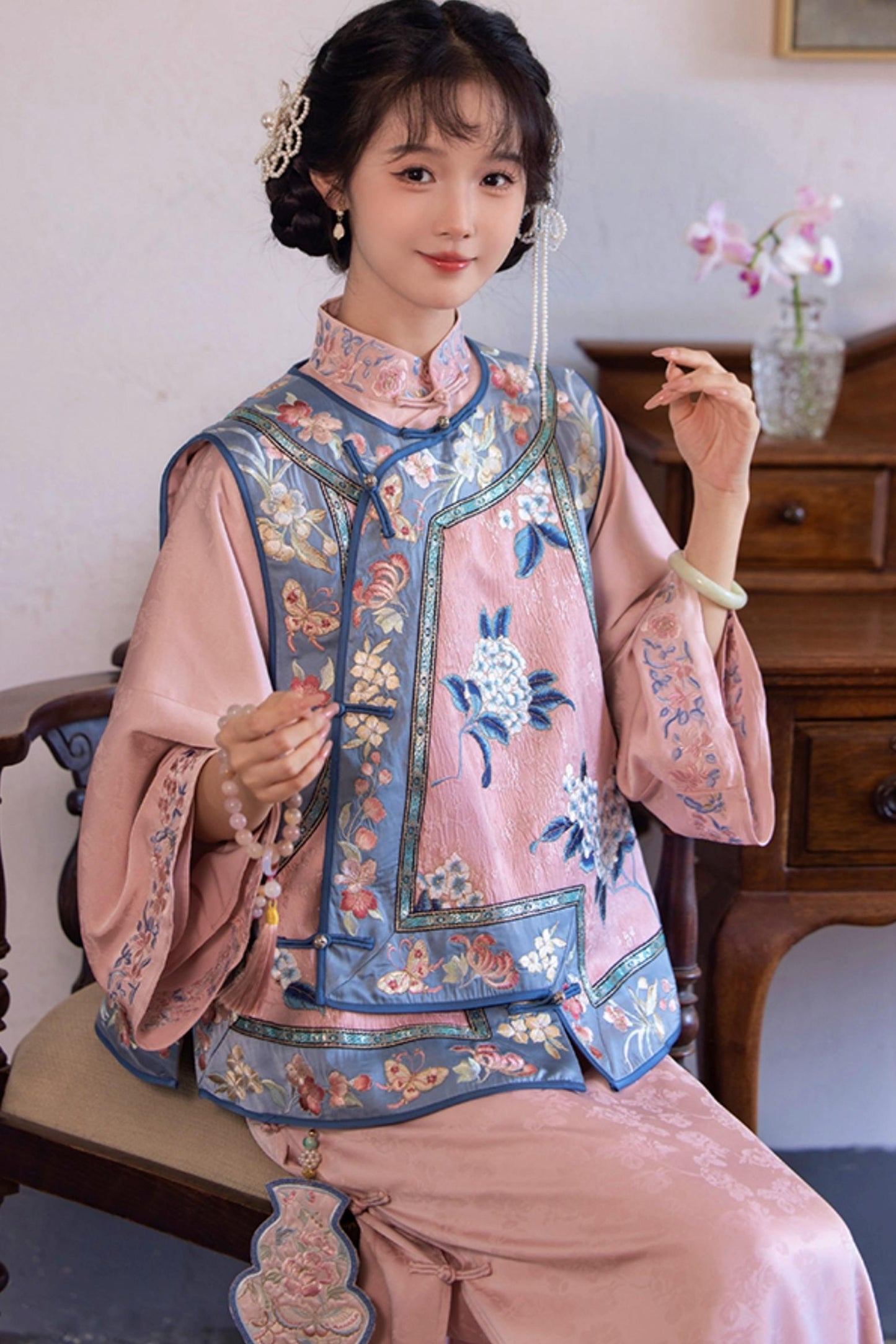 National Style Large Sleeve Chinese Dress