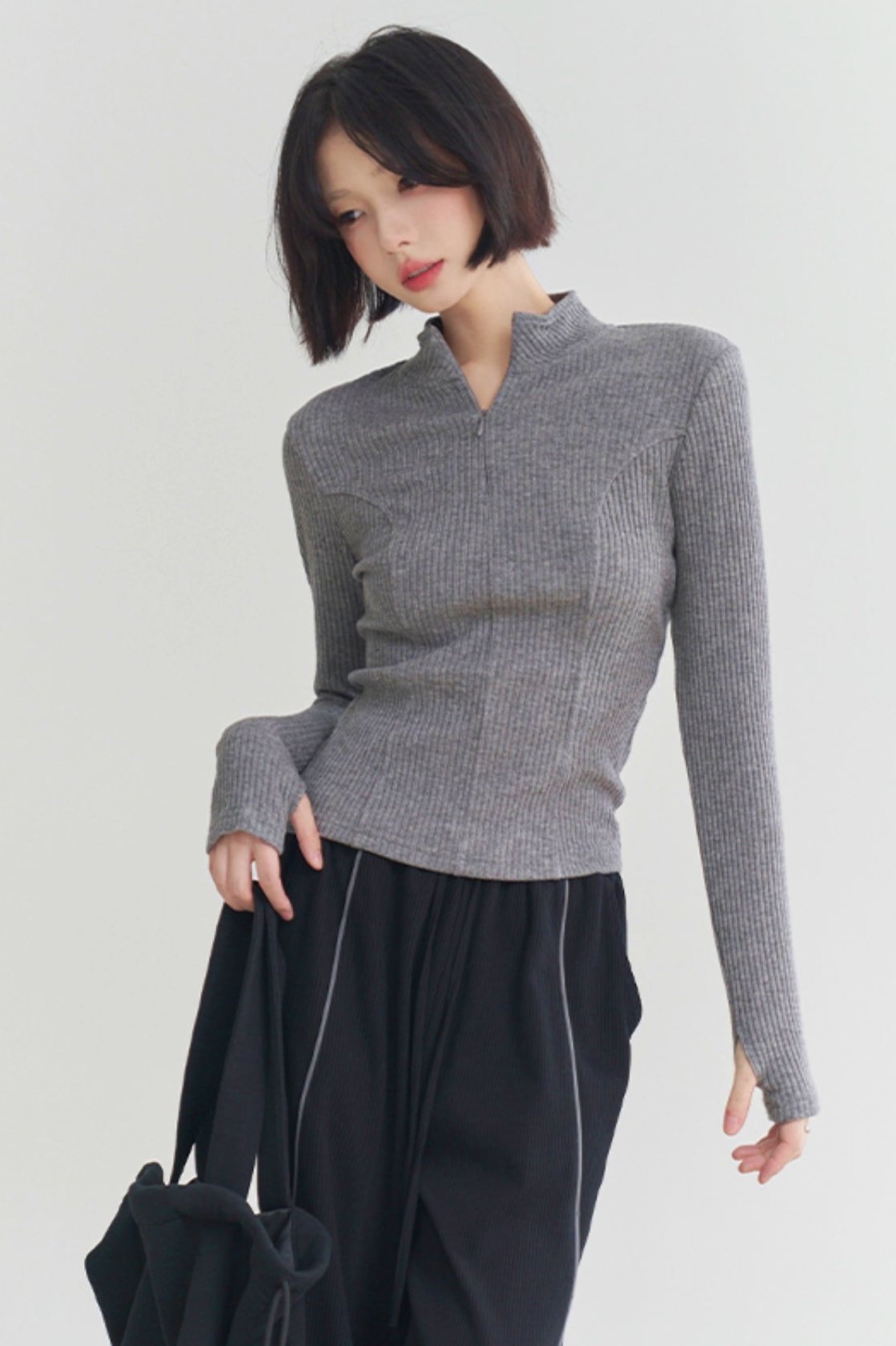 Zipper Half Color Slim Knit Top