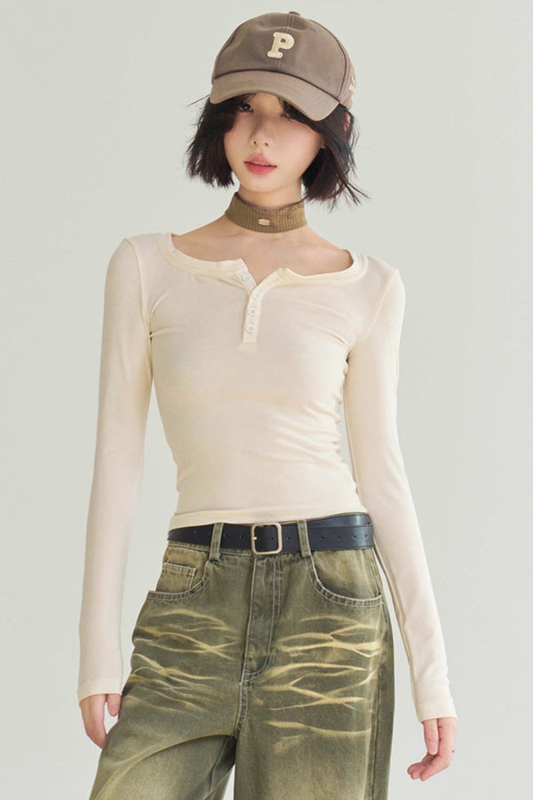 タイトフィットローネックTシャツ