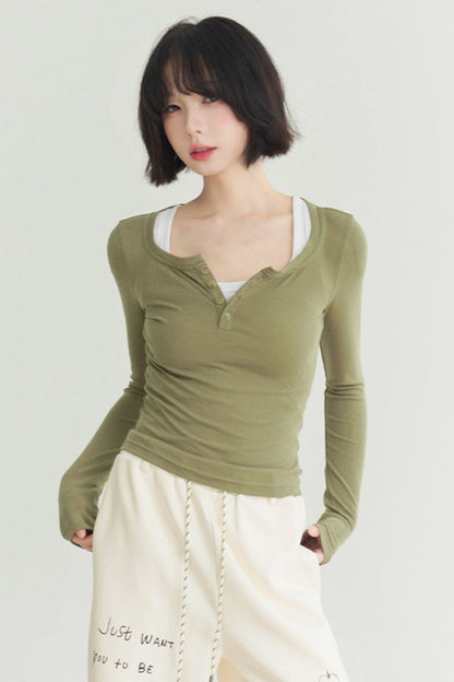 Tight fit roll neck T -shirt