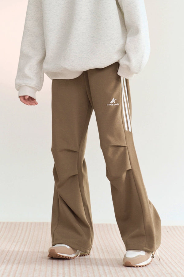 カジュアルルーズニープリーツパンツ