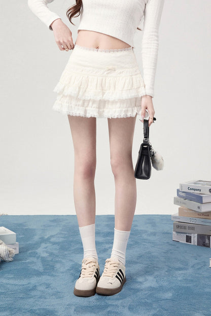 Double layer Puffy white skirt