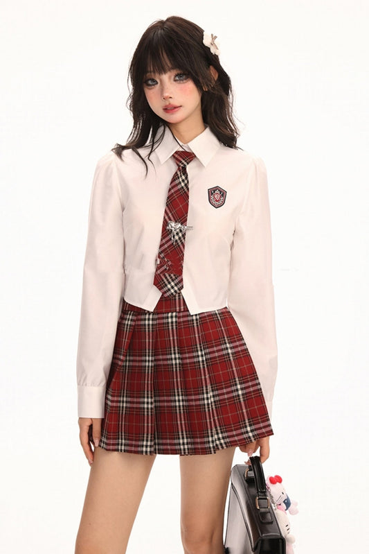 College style shirt skirt setup