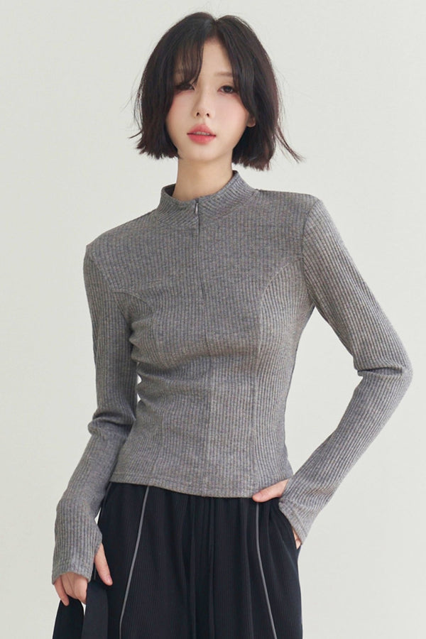 ジッパーハーフカラースリムニットトップ