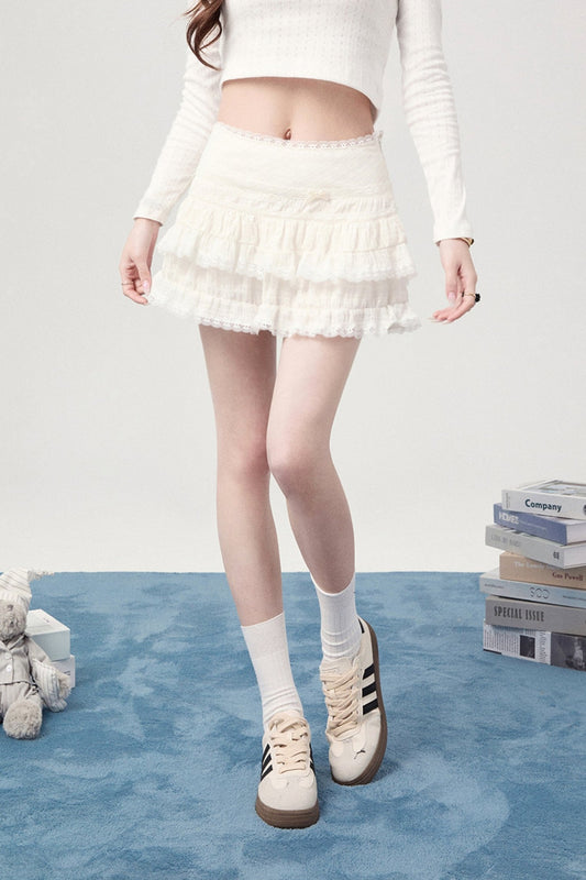 Double layer Puffy white skirt