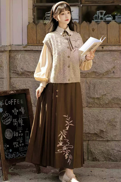 College -style hamfose skirt set