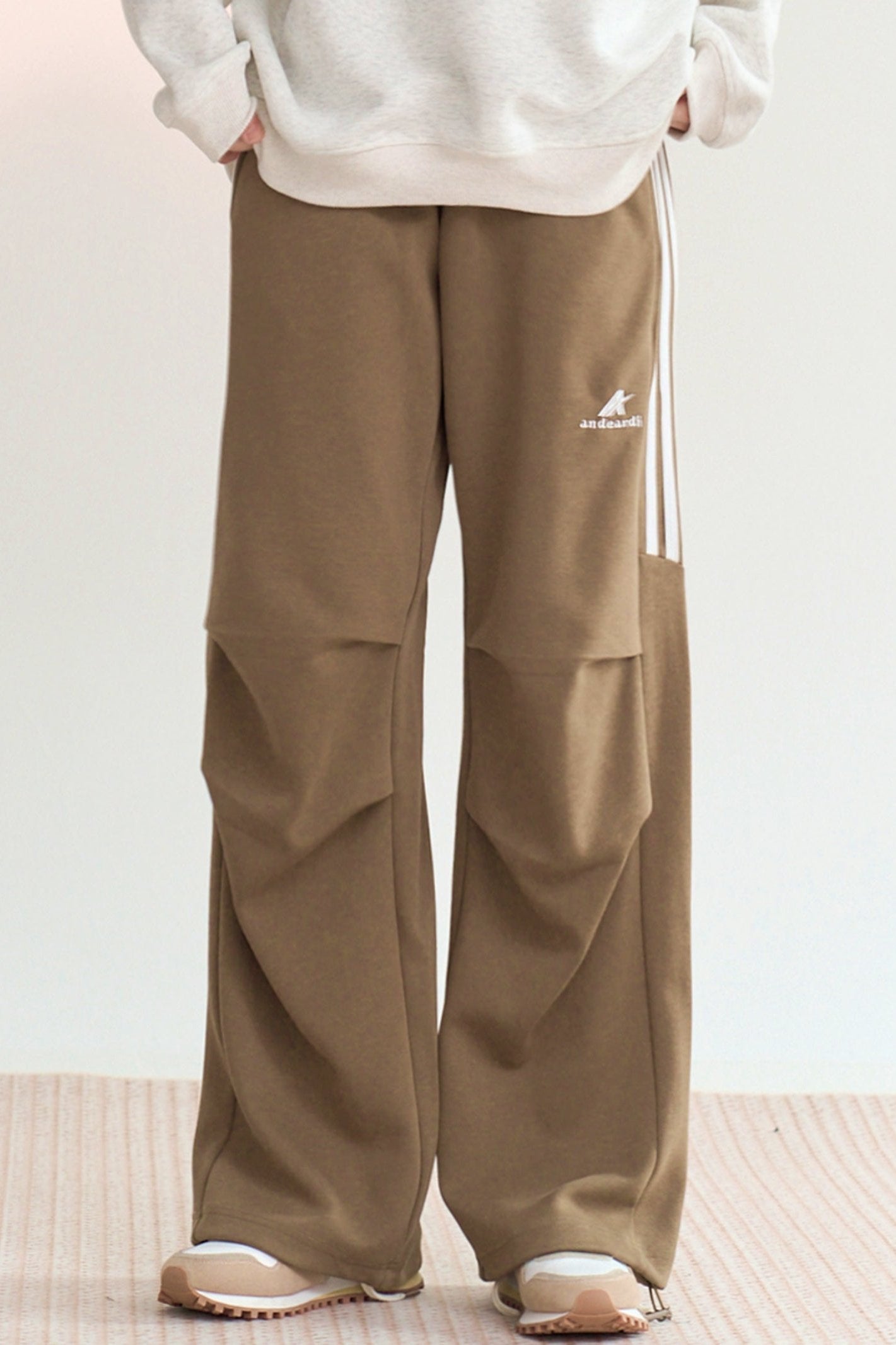 Casual loose kne plates pants