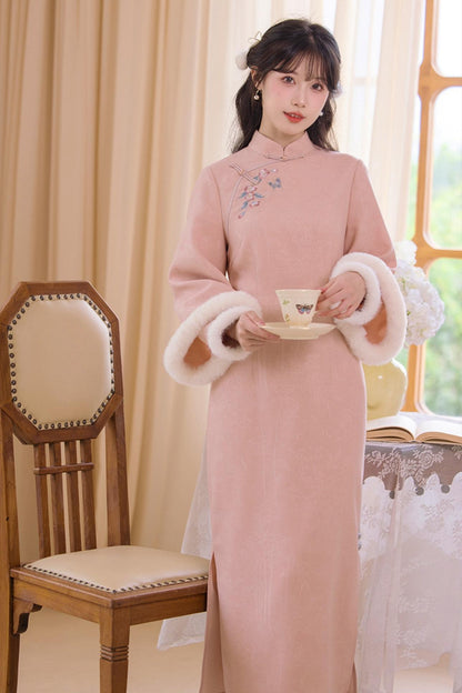 Two -color Wide Sleeve China Dress