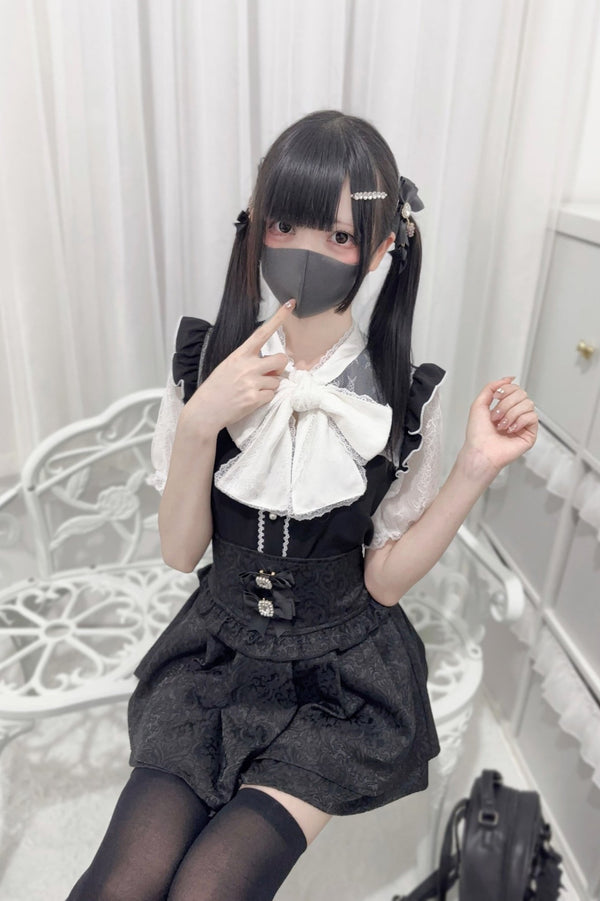 [Reservation item] Cut-Out Panel Lace Bowtie Shirt