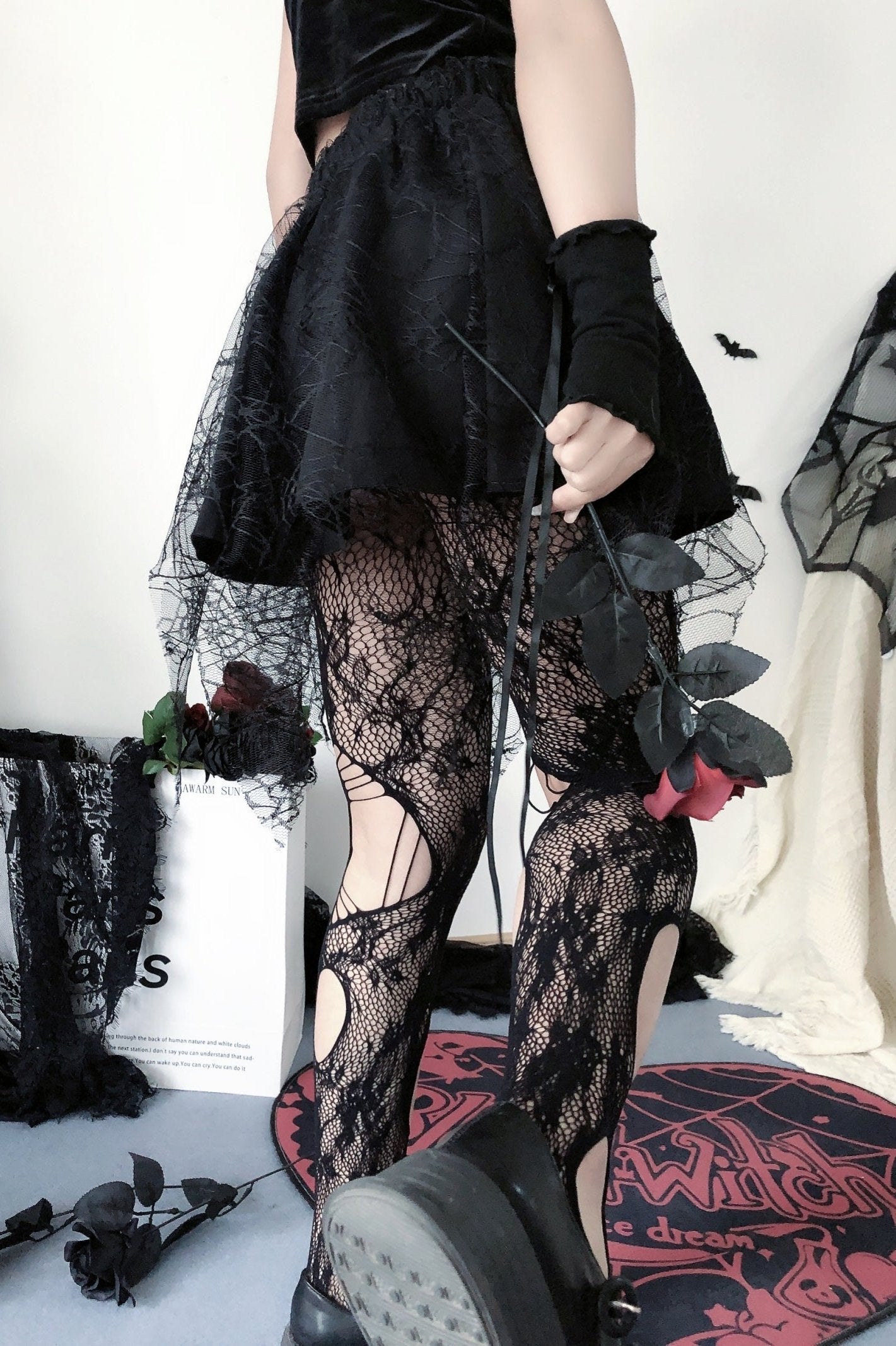 Dark Vintage Ripped Mesh Leggings