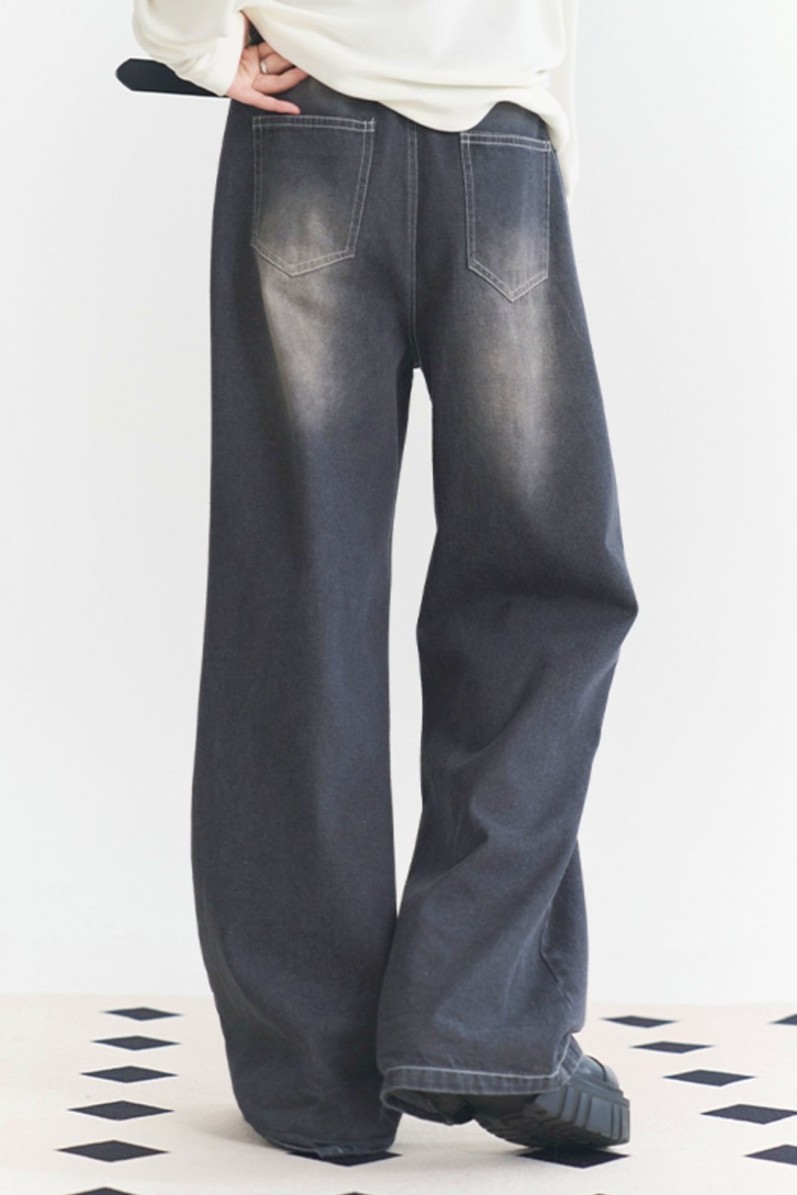 Washed Relax Fit Jeans