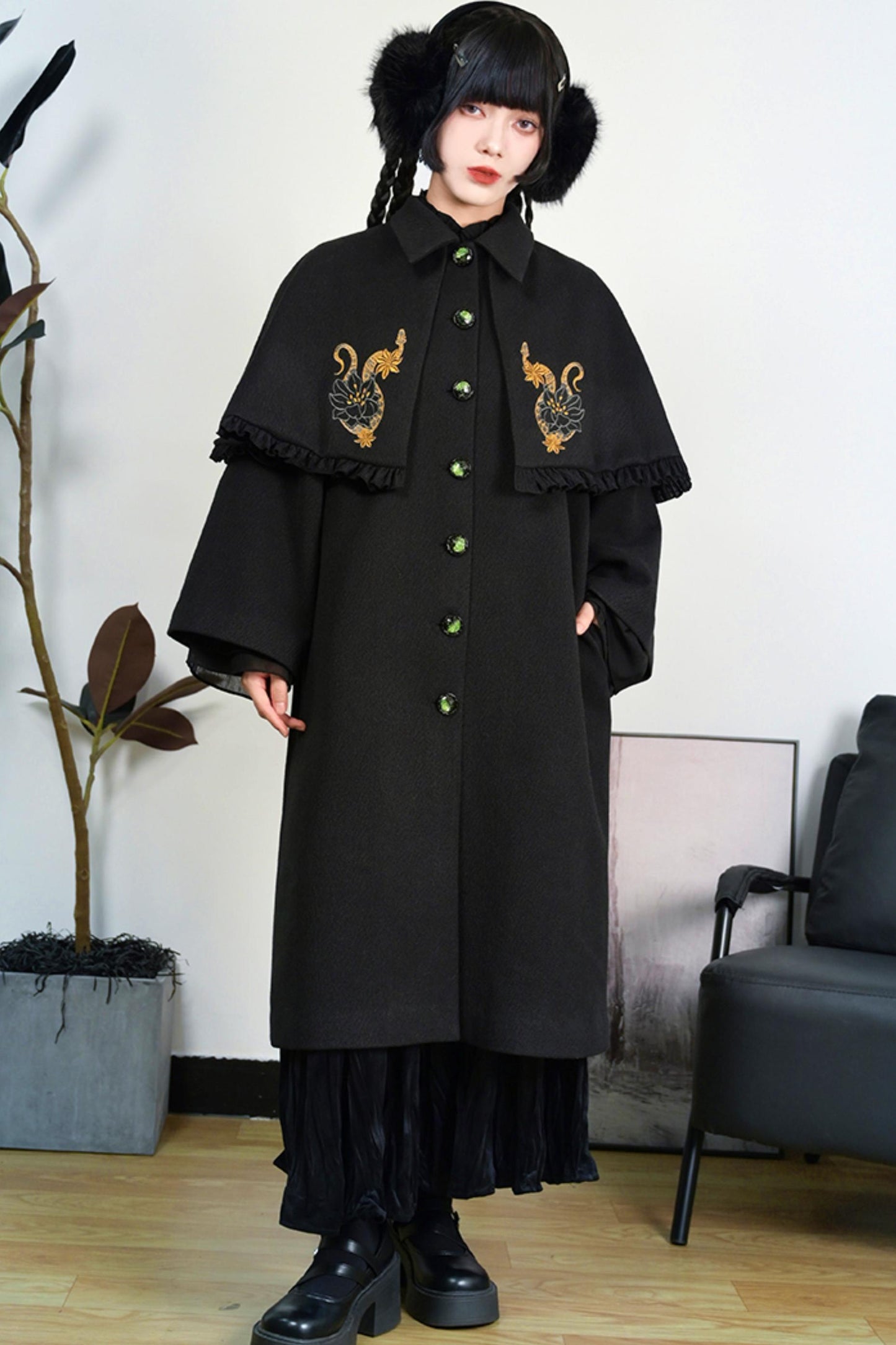 Black Snake Pattern Cape Coat Set