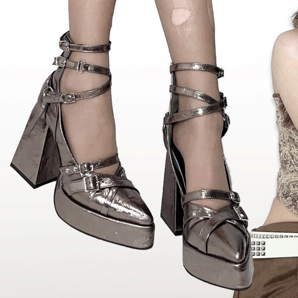 ゴシックポインテッドトゥプラットフォームヒール