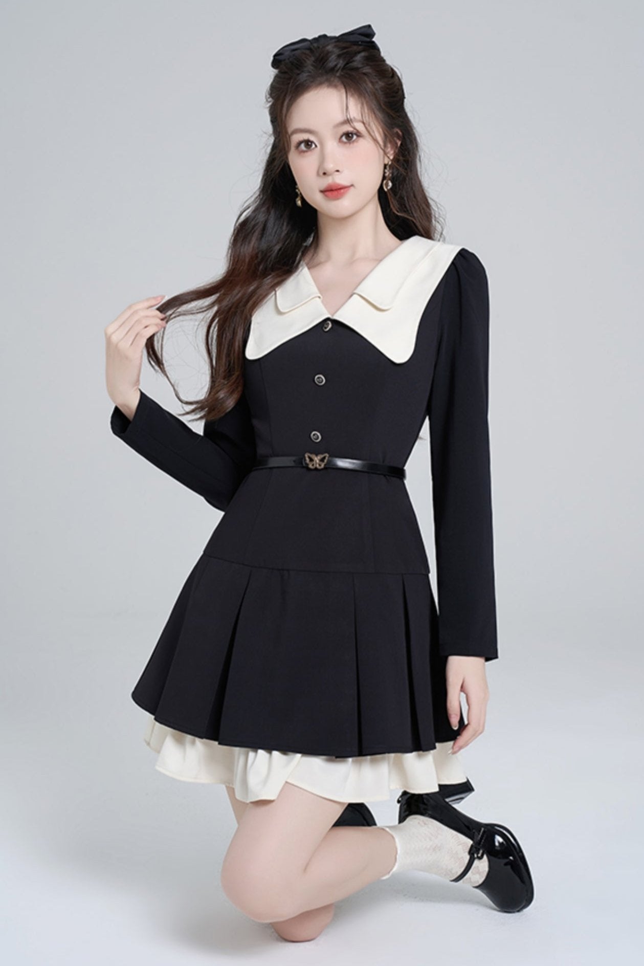 Black long sleeve doll carrades