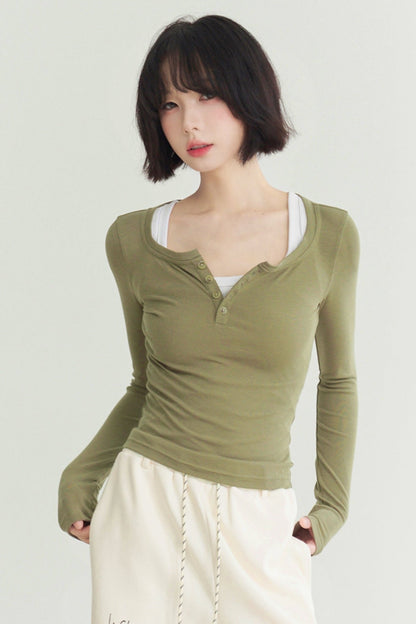 Tight fit roll neck T -shirt