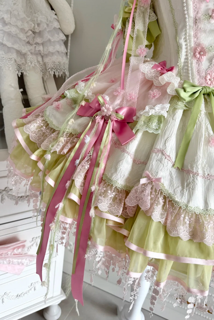 [Clôture des réservations le 10/8] Robe lolita corset à volants en dentelle florale rose x vert doux + ensemble complet (coiffe couronne florale avec voile + manches amovibles)