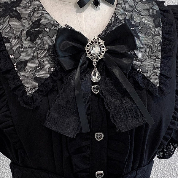 [Reservierungsschluss 17. August] Schwarz-lila-weißes Spitzenkragen-Erdbeershirt + Juwelenband + Choker