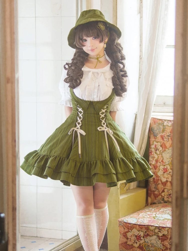 【12月29日予約締切】ゴシックロリータダークカラーストライプバッククロスフリルサスドレス