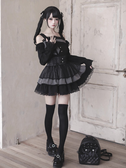 【12月6日予約締切】ブラックアンドストライプロングスリーブサストップス＋リボンケーキスカート＋チョーカー